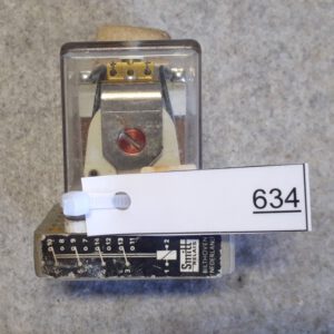 Relais met socket (box- item-634)